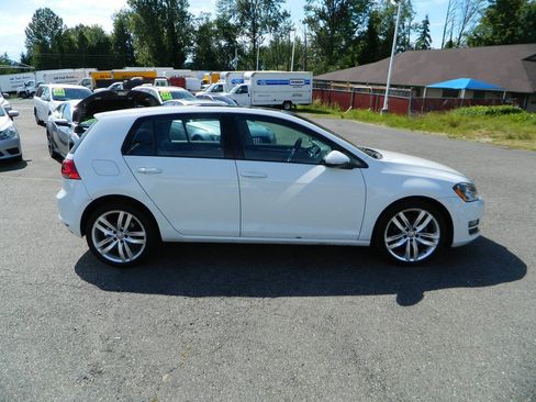 Used 2015 Volkswagen Golf TDI SEL FWD image 9