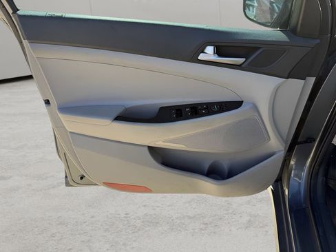 Used 2019 Hyundai Tucson SE image 9