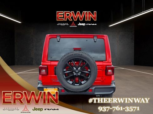 Certified 2025 Jeep Wrangler Unlimited Sahara AWD/4WD image 6