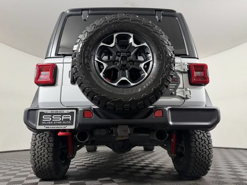 Used 2023 Jeep Wrangler Unlimited Rubicon w/ LED Lighting Group AWD/4WD image 8