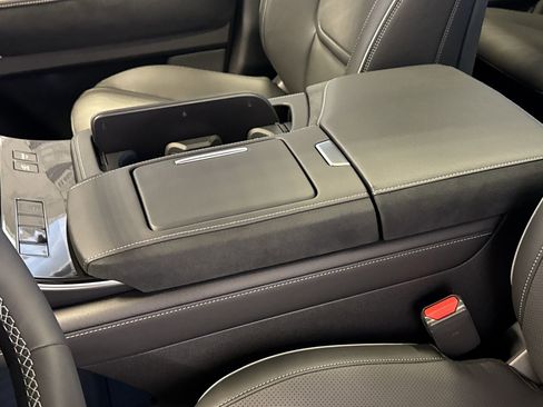 New 2026 INFINITI QX80 Luxe w/ Cargo Package image 21