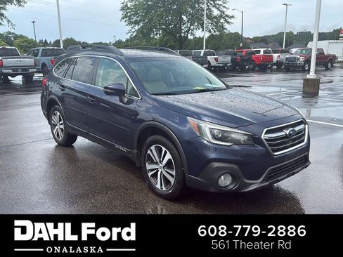 Used 2018 Subaru Outback 2.5i Limited AWD/4WD image 1
