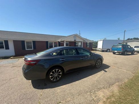 Used 2016 Toyota Avalon XLE FWD image 15
