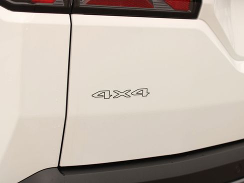 New 2026 Jeep Cherokee Limited AWD/4WD image 11