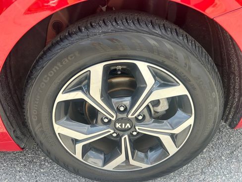 Used 2019 Kia Forte LXS FWD image 22