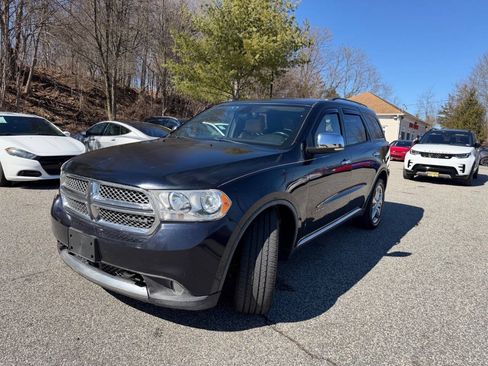 Used 2011 Dodge Durango Citadel w/ Trailer Tow Group IV AWD/4WD image 2