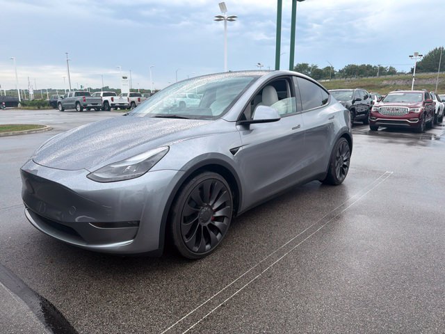 Used 2025 Tesla Model Y Performance AWD/4WD image 1