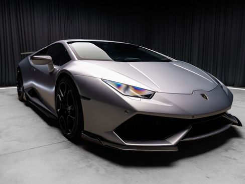 Used 2015 Lamborghini Huracan LP 610-4 image 17