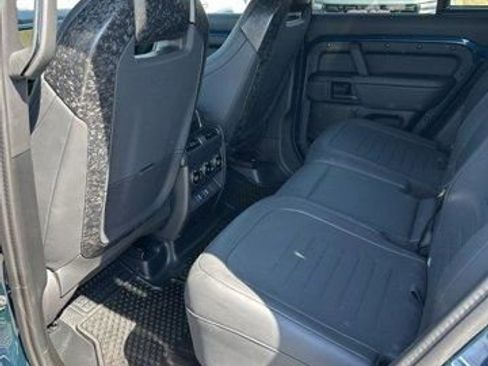 Used 2026 Land Rover Defender 110 image 16