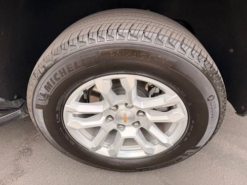 Used 2025 Chevrolet Tahoe LT AWD/4WD image 24