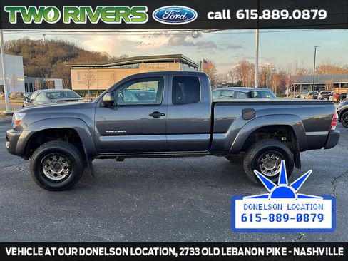 Used 2011 Toyota Tacoma 4x4 Access Cab w/ SR5 Pkg #2 image 6