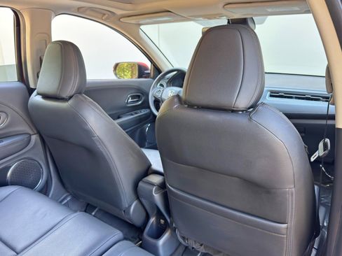Used 2019 Honda HR-V Touring image 33