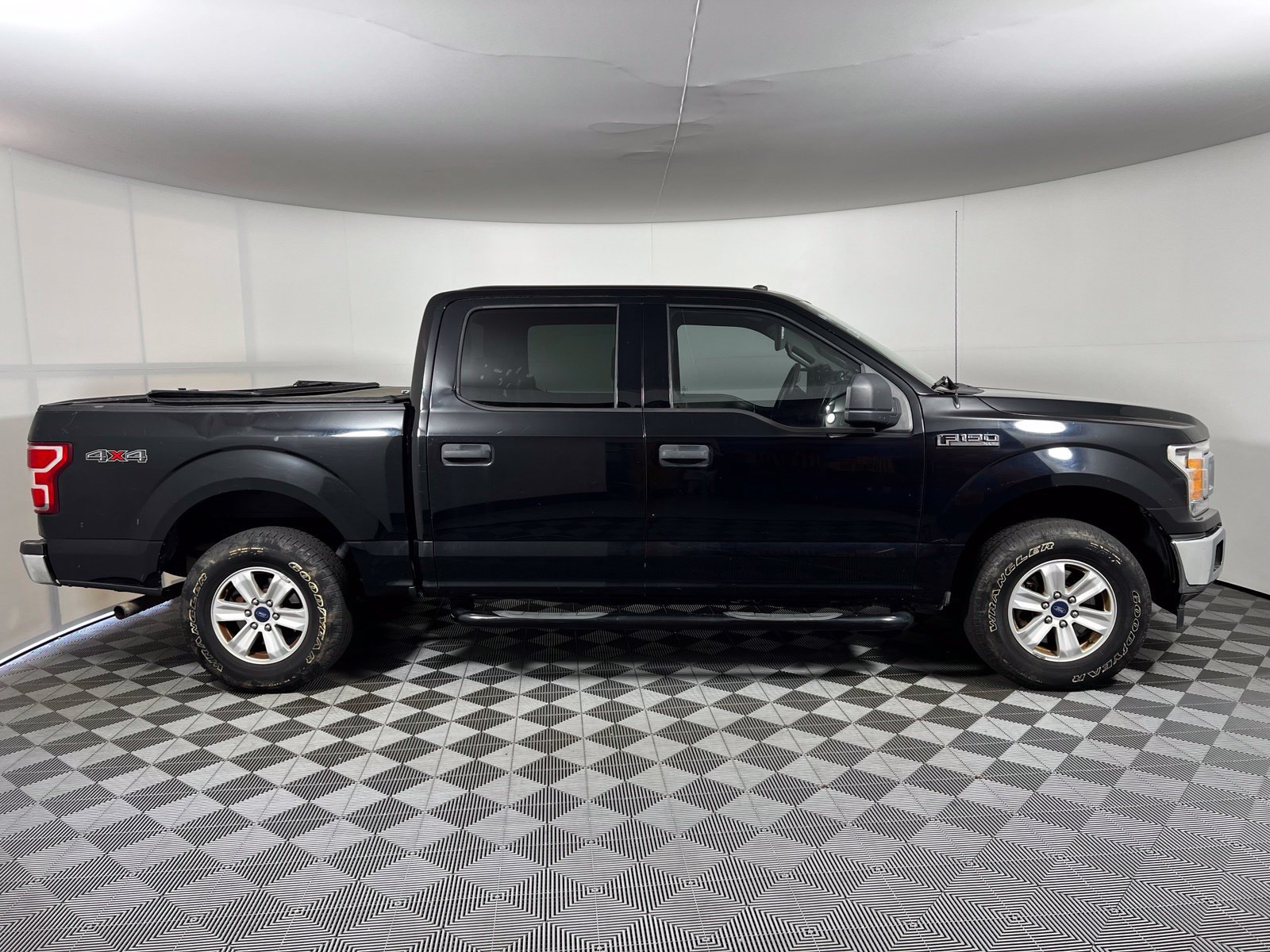 Used 2018 Ford F150 XLT AWD/4WD image 4