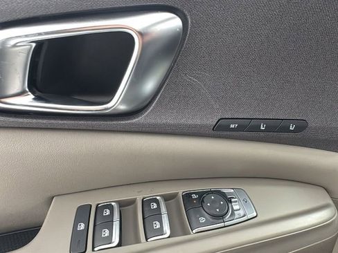 New 2026 Kia Carnival EX image 22