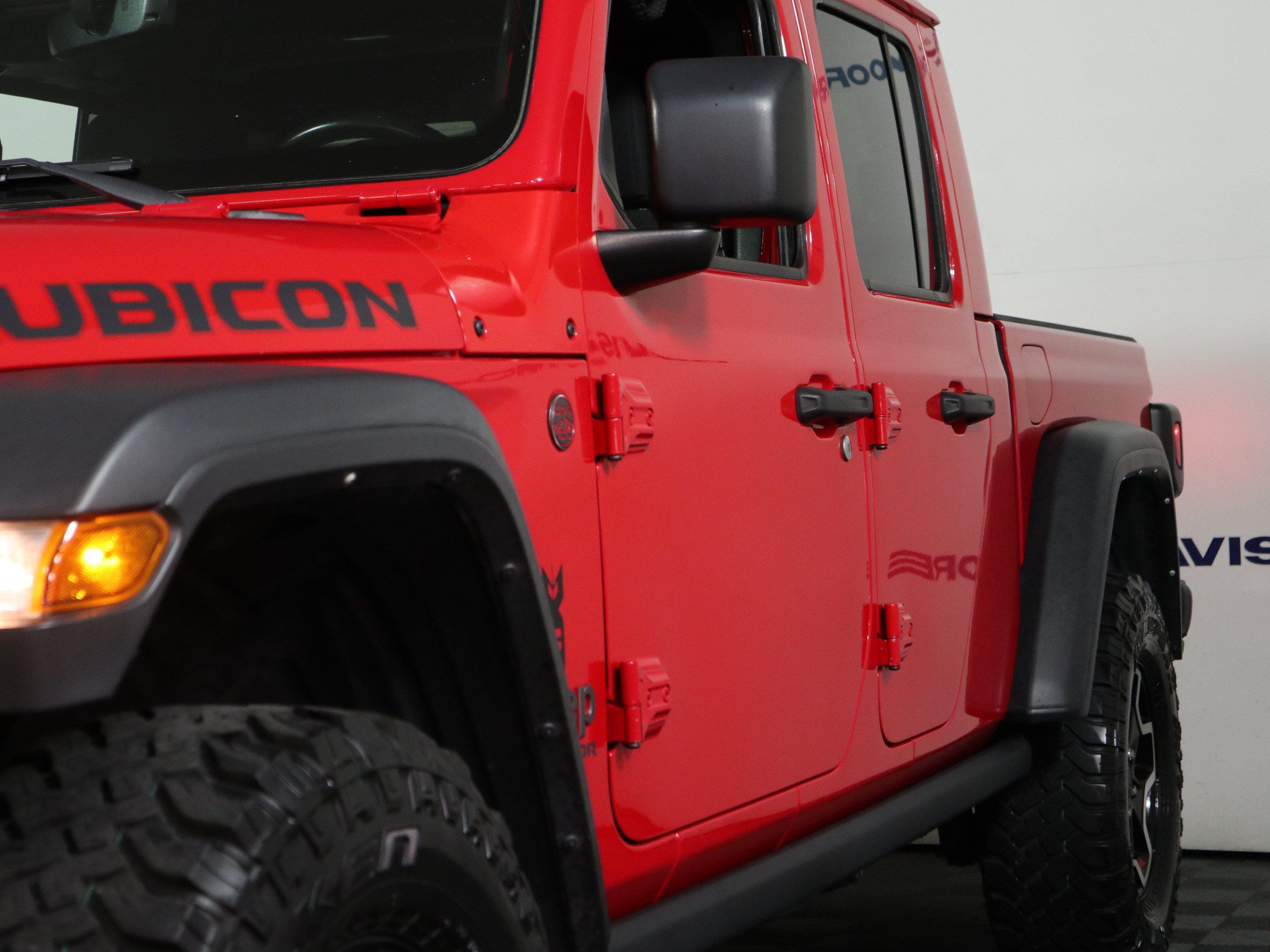 Used 2021 Jeep Gladiator Rubicon AWD/4WD image 11
