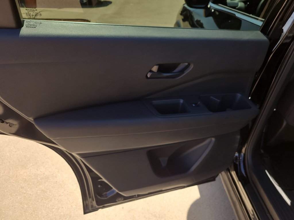 Certified 2026 Nissan Pathfinder SV FWD image 14