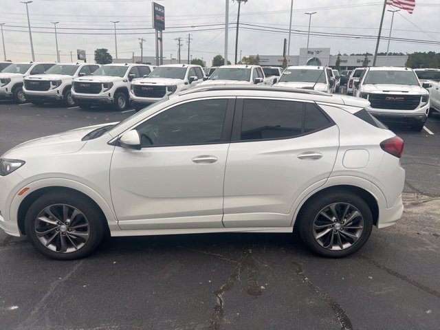 Used 2023 Buick Encore GX Select w/ Sport Touring Package FWD image 7
