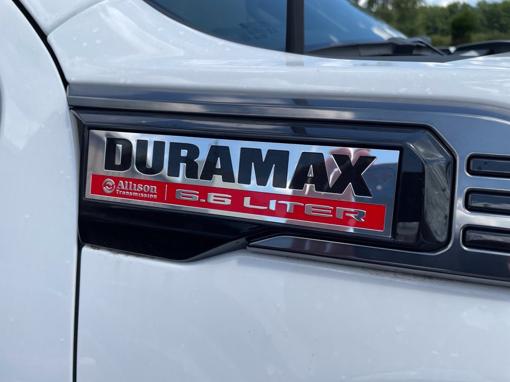 Used 2026 GMC Sierra 2500 AT4 w/ AT4 Premium Plus Package AWD/4WD image 3