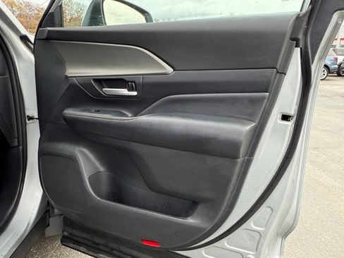 Certified 2025 Toyota Grand Highlander AWD image 29