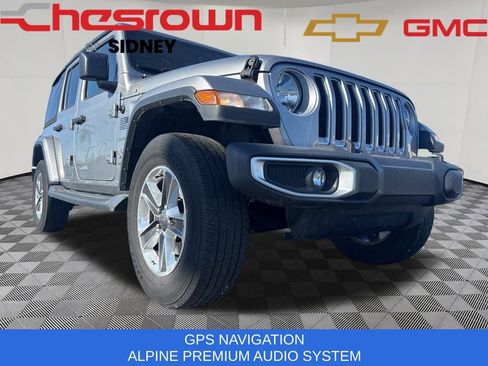Used 2018 Jeep Wrangler Unlimited Sahara image 15