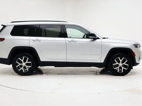 Used 2024 Jeep Grand Cherokee L Limited w/ Luxury Tech Group II image 3