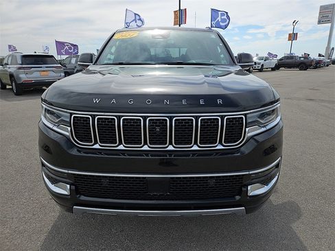 Used 2024 Jeep Wagoneer Series III w/ Premium Group I image 11
