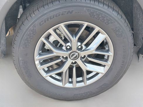 Used 2026 Nissan Rogue SV AWD/4WD image 8