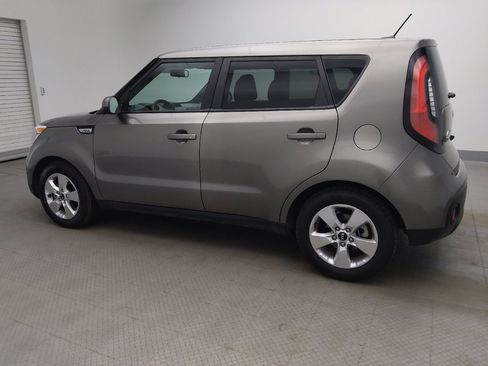 Used 2019 Kia Soul FWD image 3