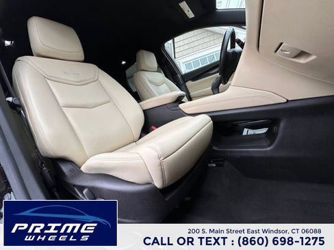 Used 2018 Cadillac XT5 AWD image 18