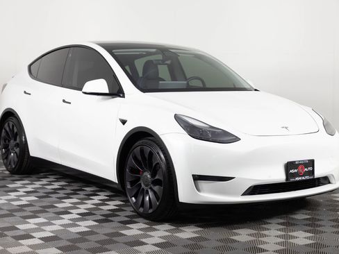 Used 2021 Tesla Model Y Performance AWD/4WD image 11