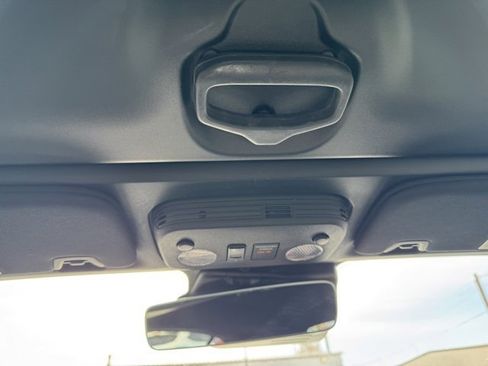 Used 2021 Ford Mustang Premium image 31