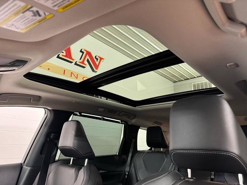 Used 2025 INFINITI QX60 Luxe image 15