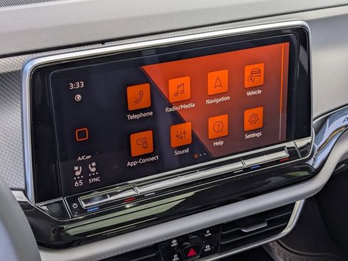 New 2026 Volkswagen Atlas Peak Edition image 18