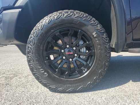 Certified 2023 GMC Sierra 1500 AT4X image 10