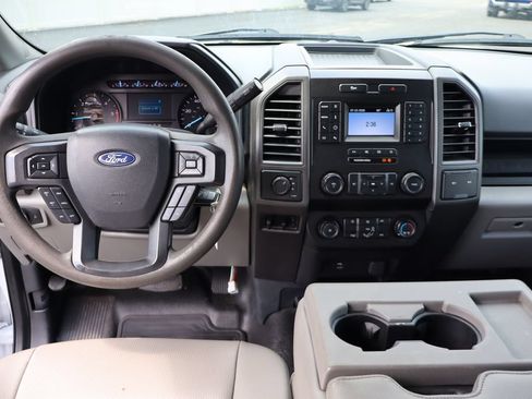 Used 2022 Ford F550 4x4 SuperCab Super Duty image 6