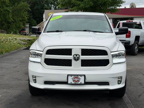 Used 2017 RAM 1500 Express AWD/4WD image 3