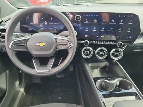 New 2026 Chevrolet Blazer EV LT image 4