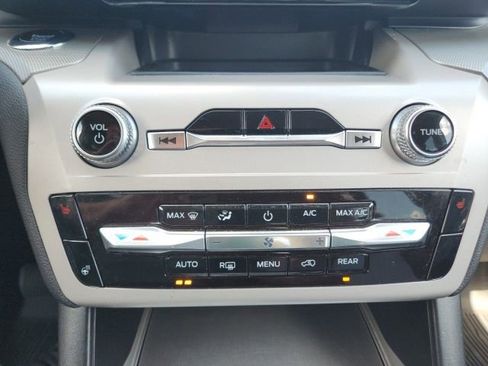 Used 2023 Ford Explorer XLT w/ Equipment Group 202A image 28