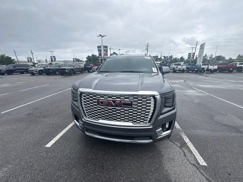 Used 2021 GMC Yukon Denali RWD image 11