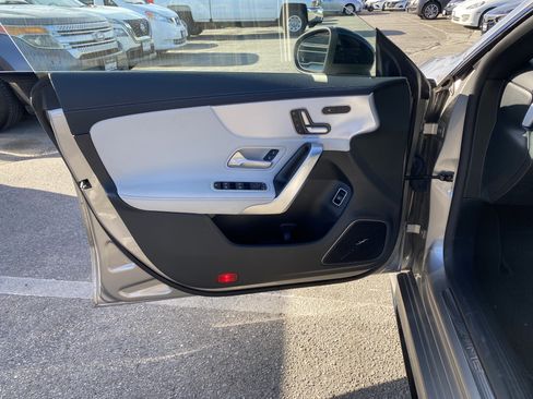 Used 2020 Mercedes-Benz CLA 35 AMG 4MATIC image 16