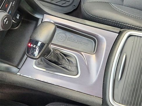Used 2016 Dodge Charger SE image 14