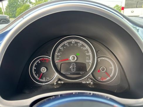 Used 2017 Volkswagen Beetle 1.8T SE FWD image 16