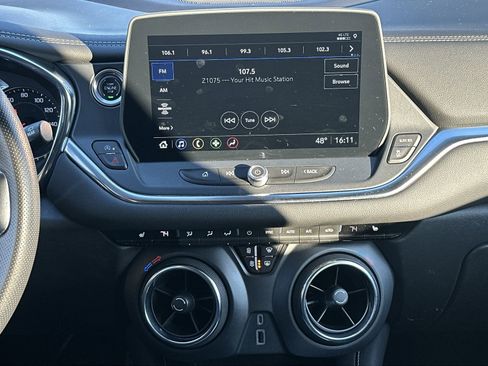 Used 2024 Chevrolet Blazer LT image 25