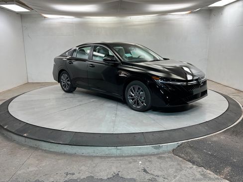 New 2026 Nissan Sentra SL image 7