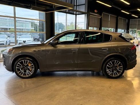 Used 2023 Maserati Grecale Modena AWD/4WD image 3