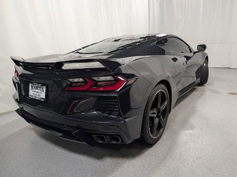 Used 2024 Chevrolet Corvette Stingray Preferred Cpe w/ Z51 Performance Package RWD image 3