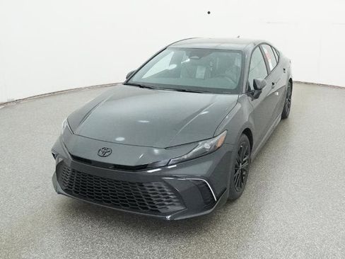 New 2026 Toyota Camry SE image 16