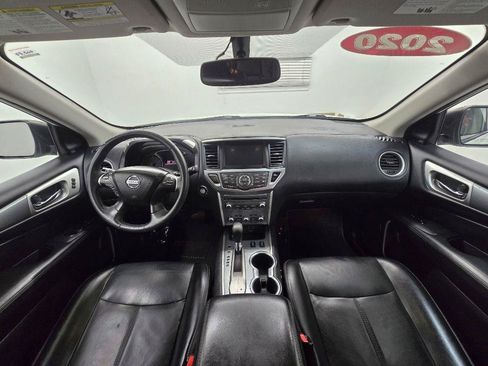 Used 2020 Nissan Pathfinder SL FWD image 17