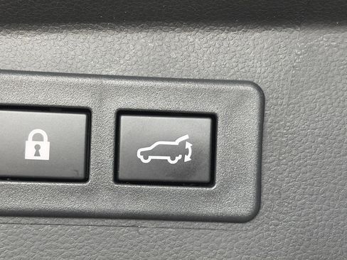 Used 2023 Subaru Outback Limited image 15