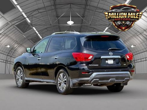 Used 2017 Nissan Pathfinder SV FWD image 10